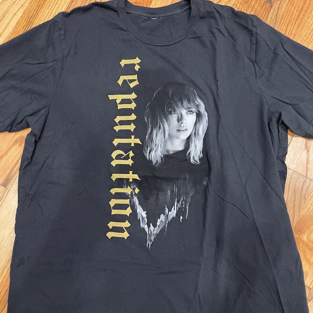 ORIGINAL TAYLOR SWIFT REPUTATION STADIUM TOUR TEE